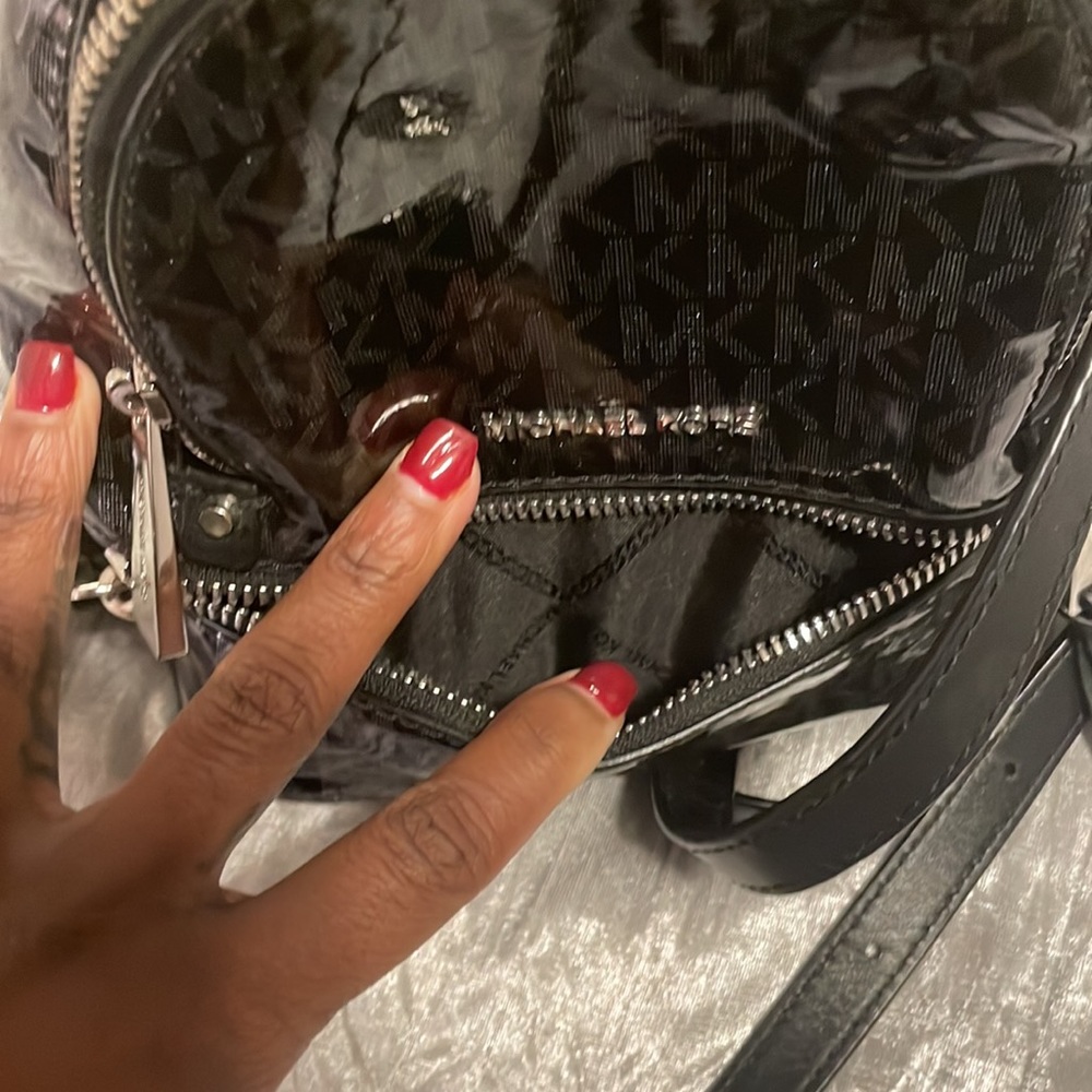 Michael kors mini backpack - Picture 3 of 5